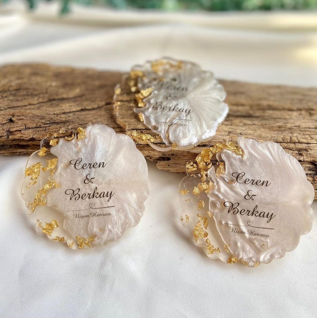 Personalized and Custom Wedding Favors